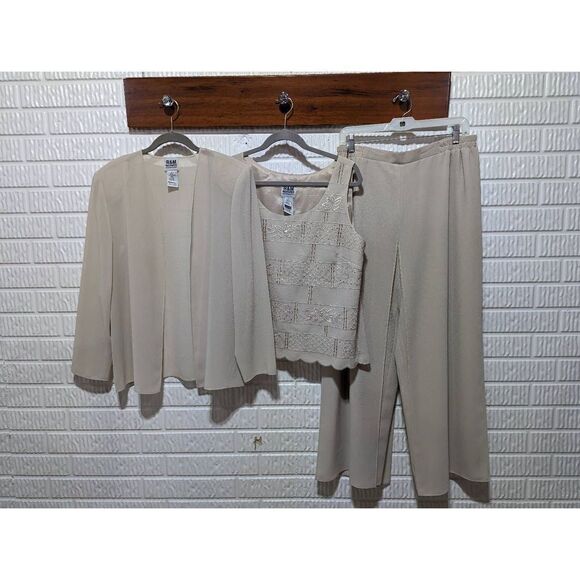 R&M Richards Women's Tan 3 Piece Set Formal Blazer Top Trouser Pant Suit Sz 16 - Picture 1 of 11